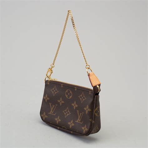 louis vuitton small purses.